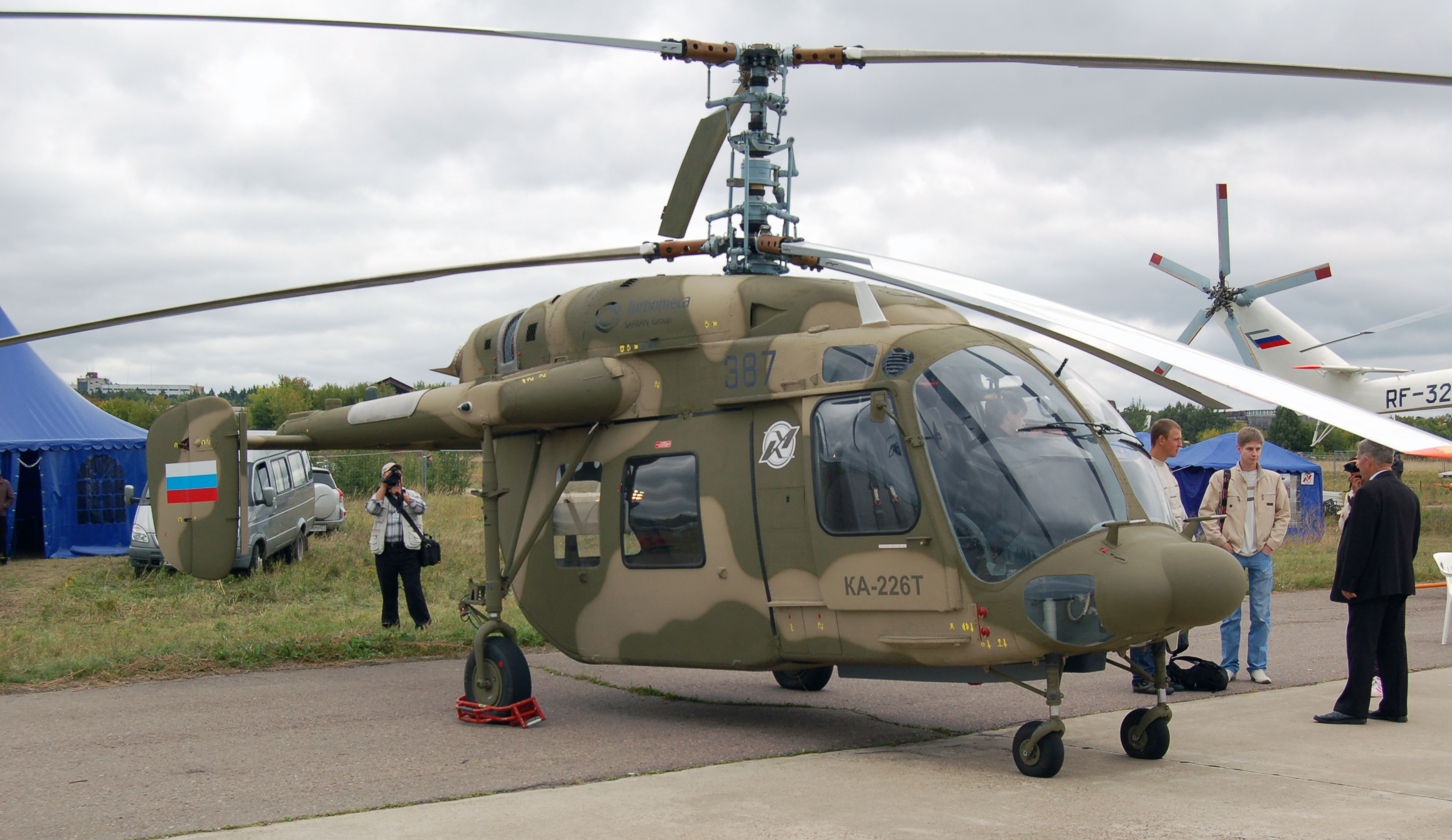 Novedades Mil-Mi 171E Argentinos - Página 17 Ka-226T_maks2009