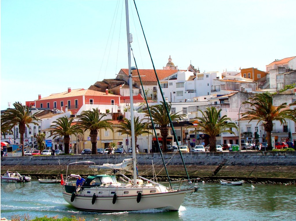 File:Lagos, Portugal.jpg - Wikimedia Commons