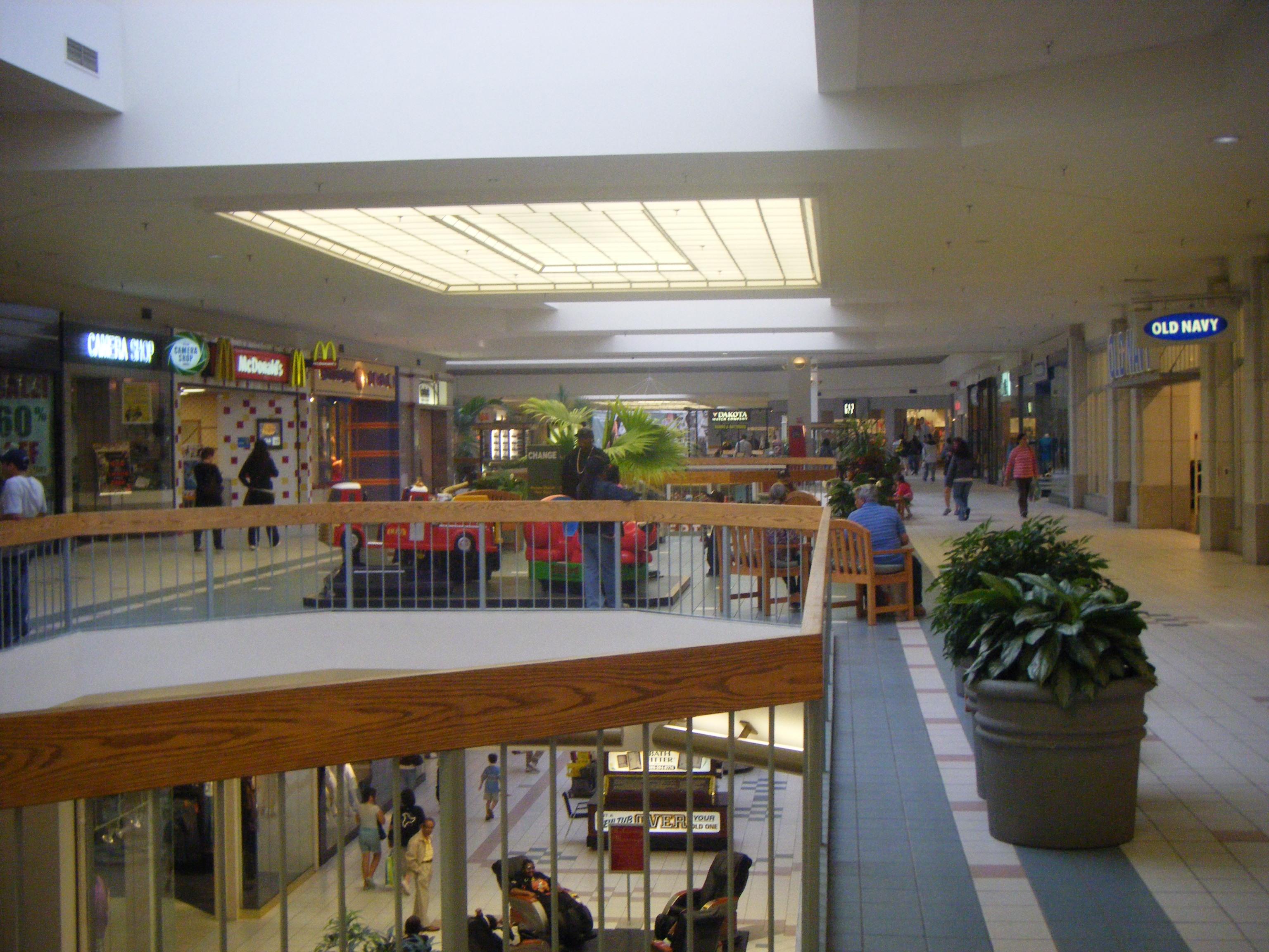 Description Quaker Bridge Mall 2nd floor from Sears.JPG