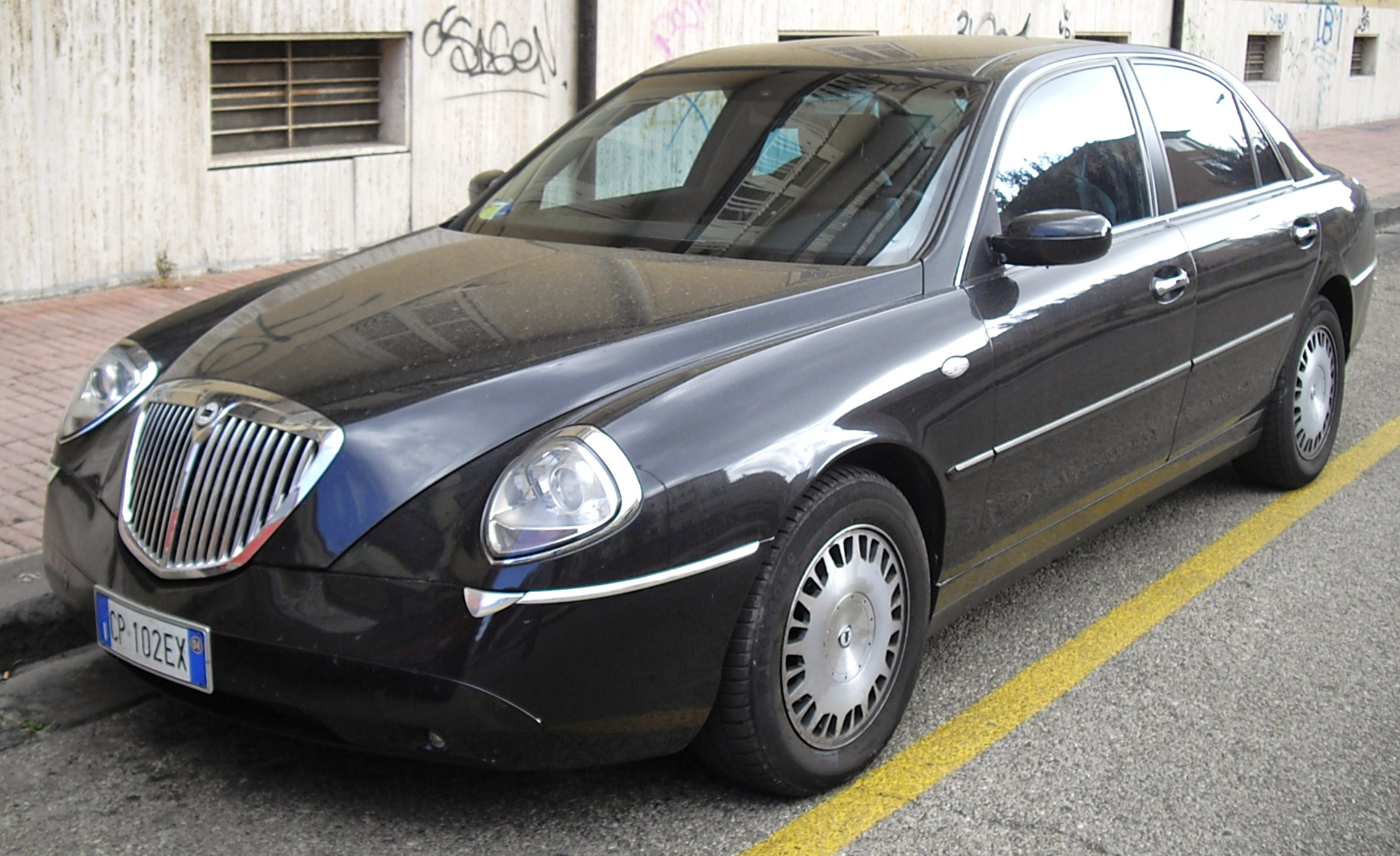 Lancia thesis 2005