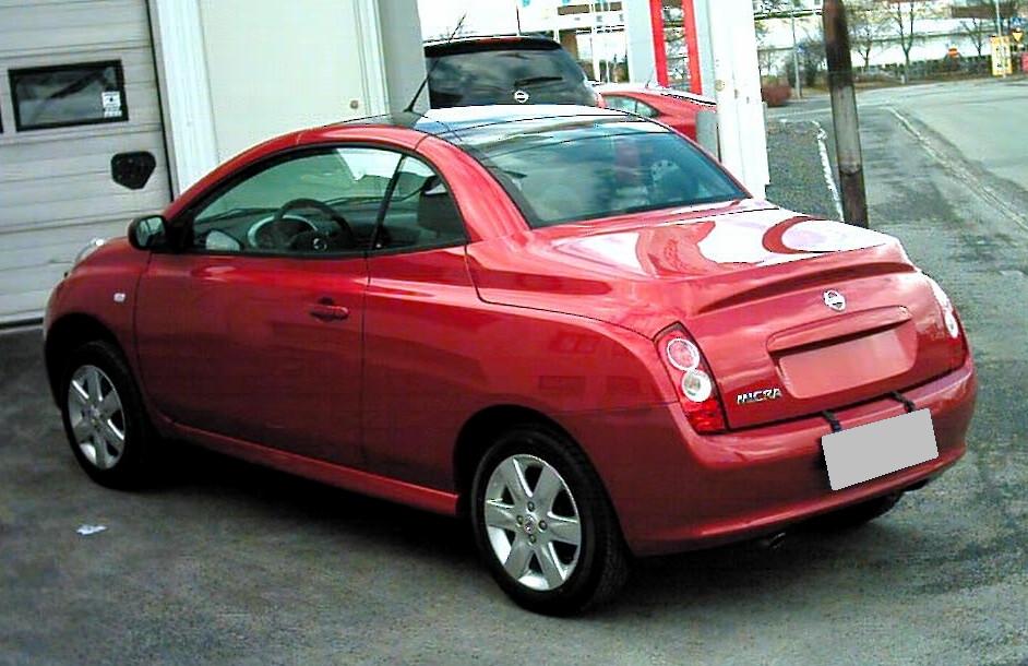 Nissan Micra cab red