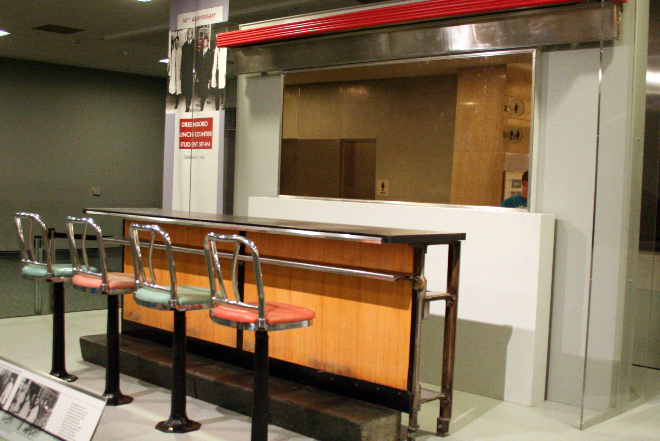 File:Greensboro sit-in lunch counter.jpg - Wikimedia Commons2313 x 1545