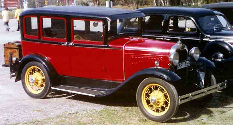 File1930 Ford Model A 4Door Sedan KNP359jpg