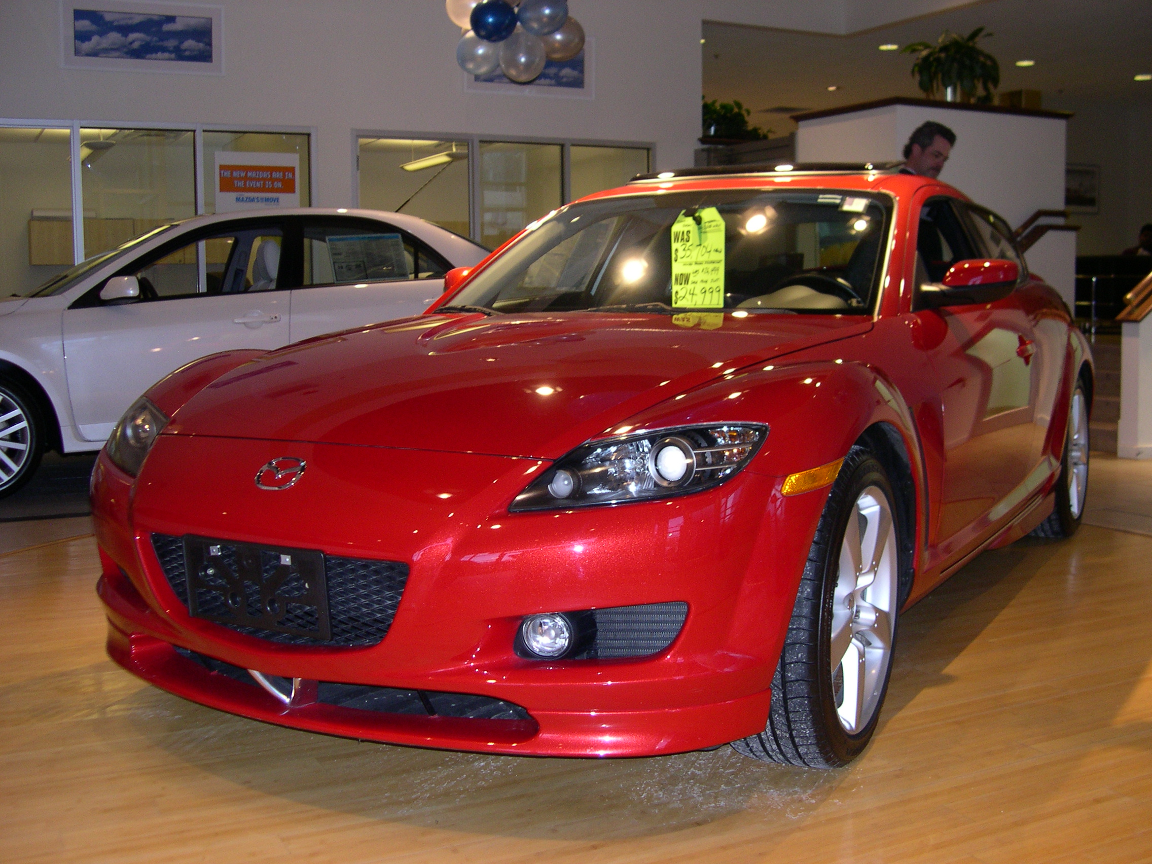 2005 mazda 8