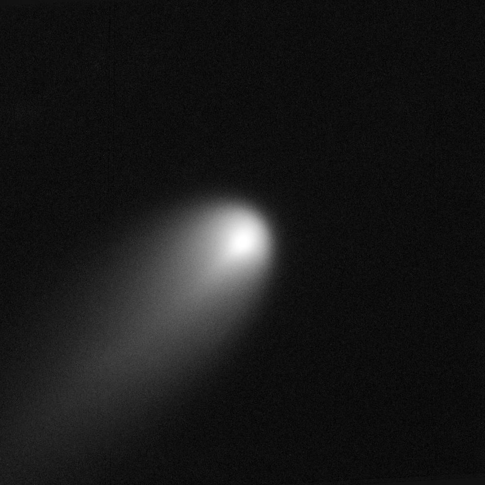 ISON_Comet_captured_by_HST%2C_April_10-1