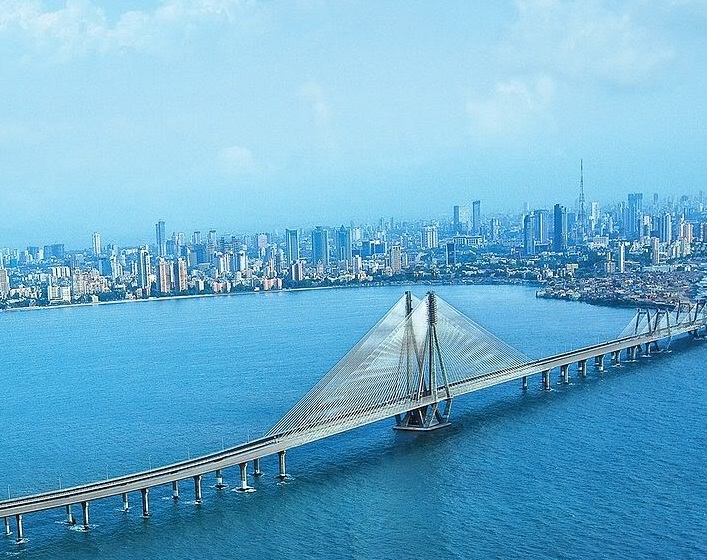 File:Mumbai skyline BWSL.jpg