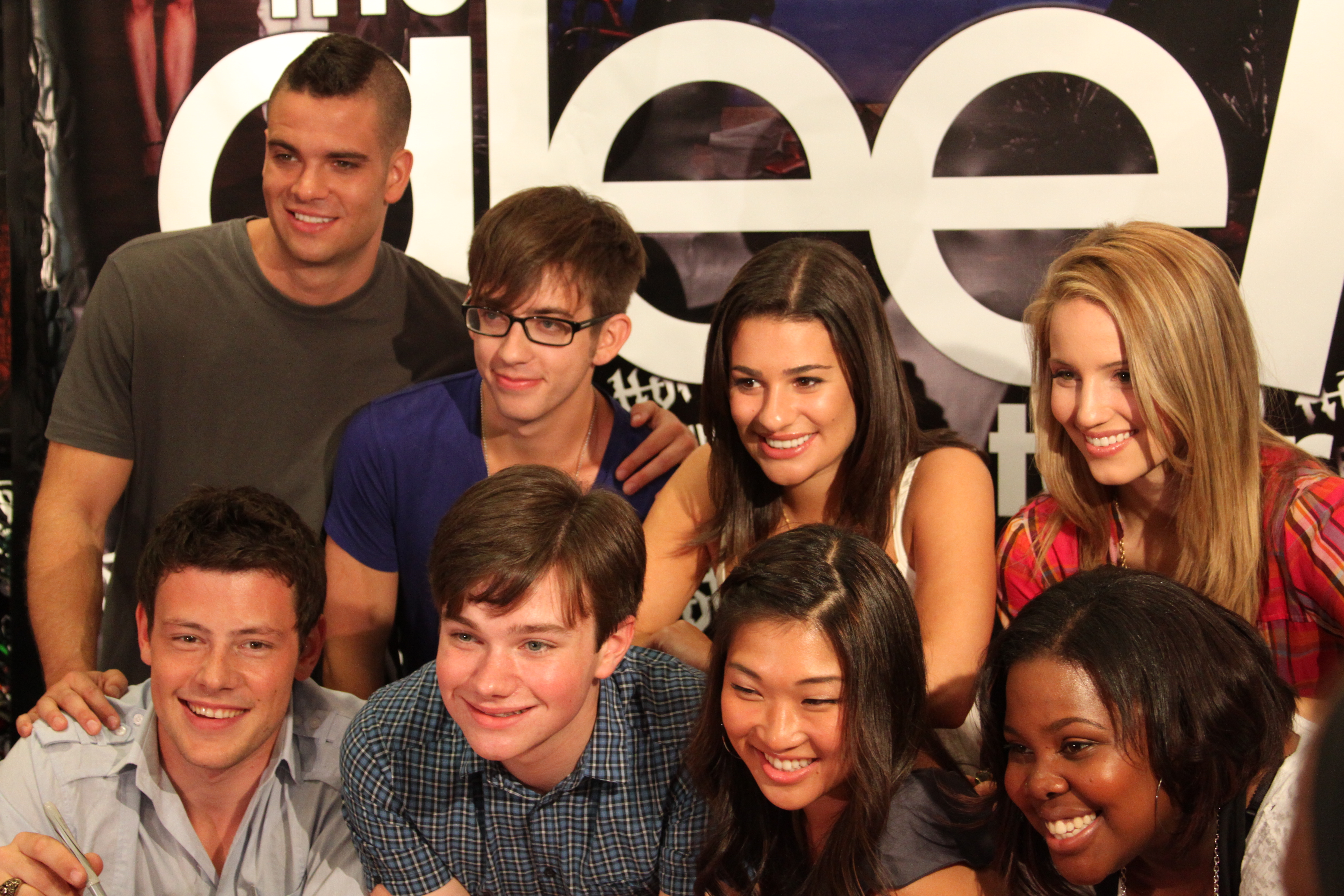 Pictures Glee