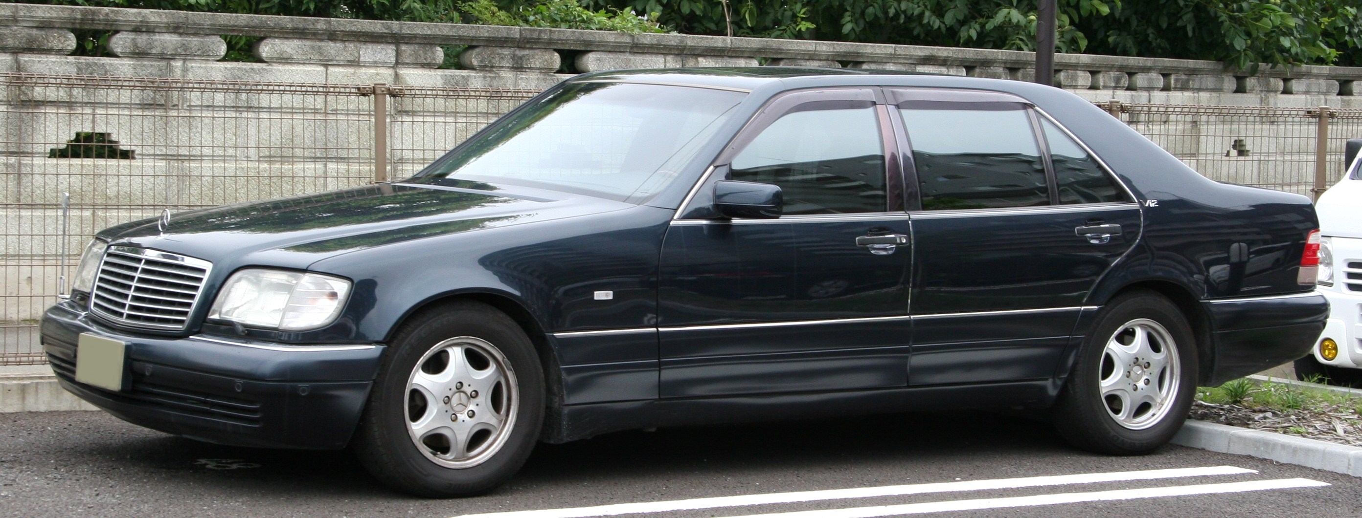 Mercedes benz w140