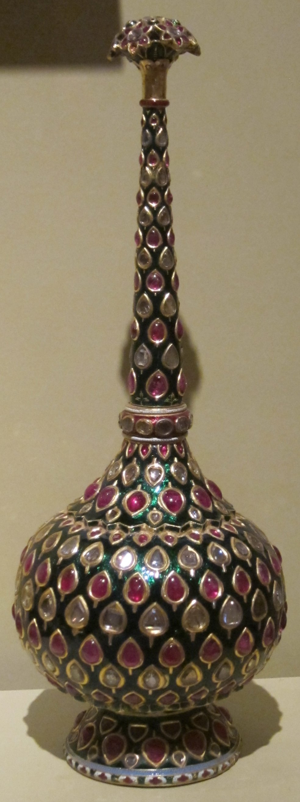 File:Rose water sprinkler, India, 18th century, gold, gemstones and ...