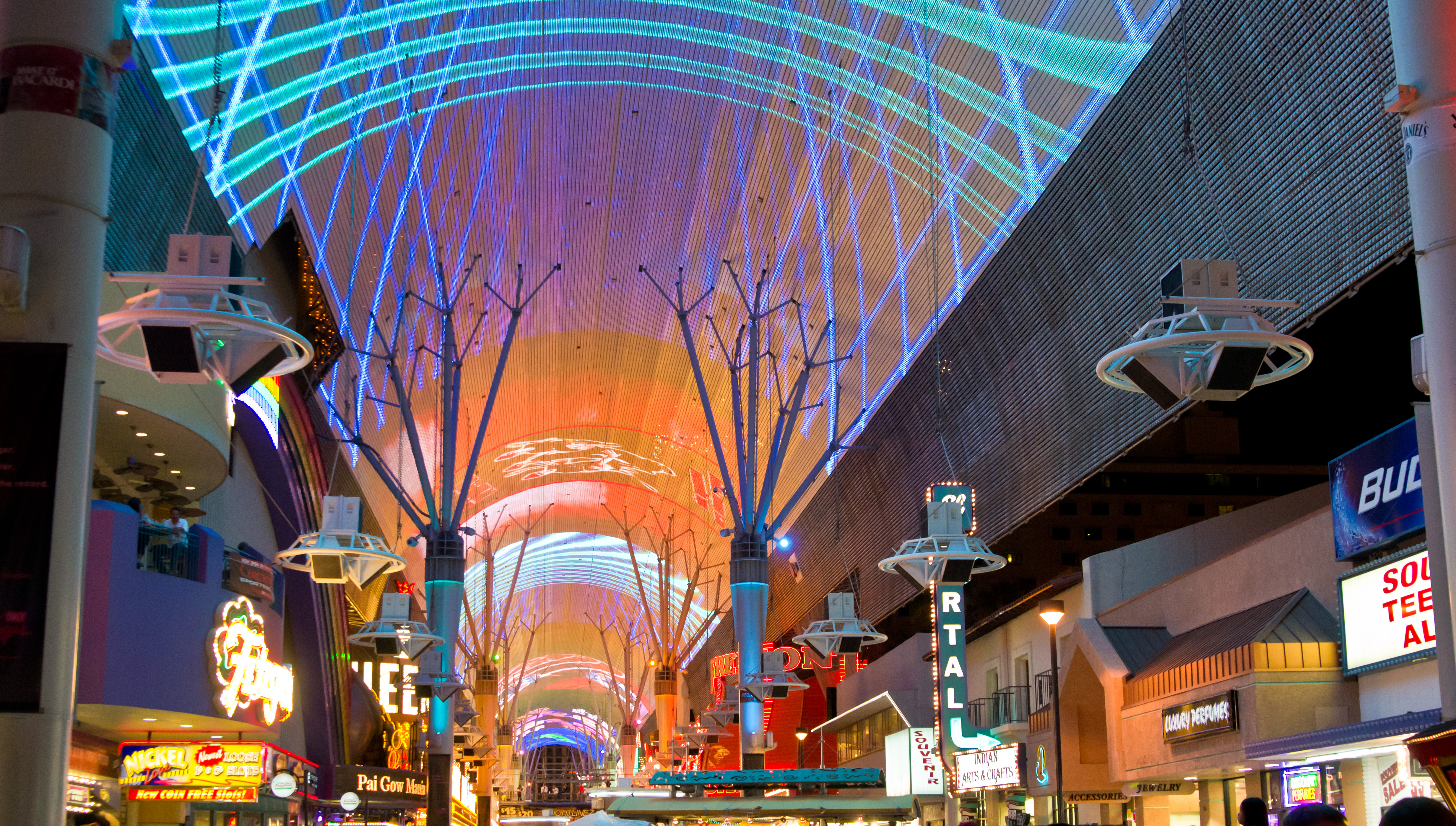 File:Fremont Street.jpg