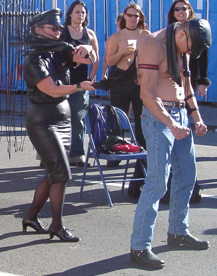 File:Flogging demo folsom