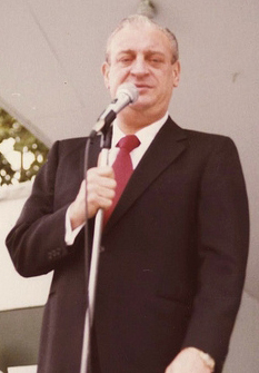 Rodney Dangerfield at the Shorehaven Beach Clu...