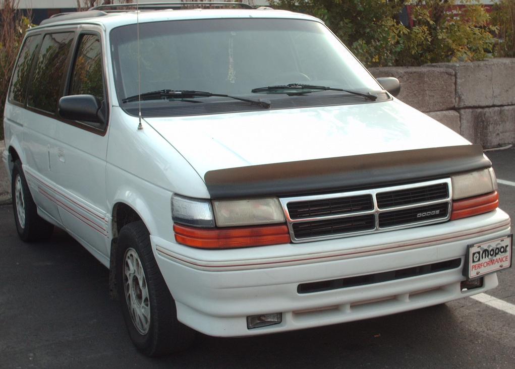 1992-1993_Dodge_Caravan.jpg