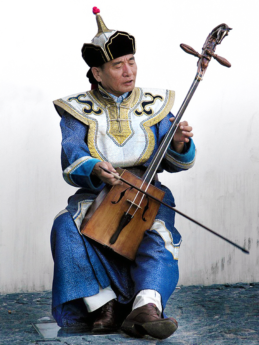 Mongolian_Musician.jpg