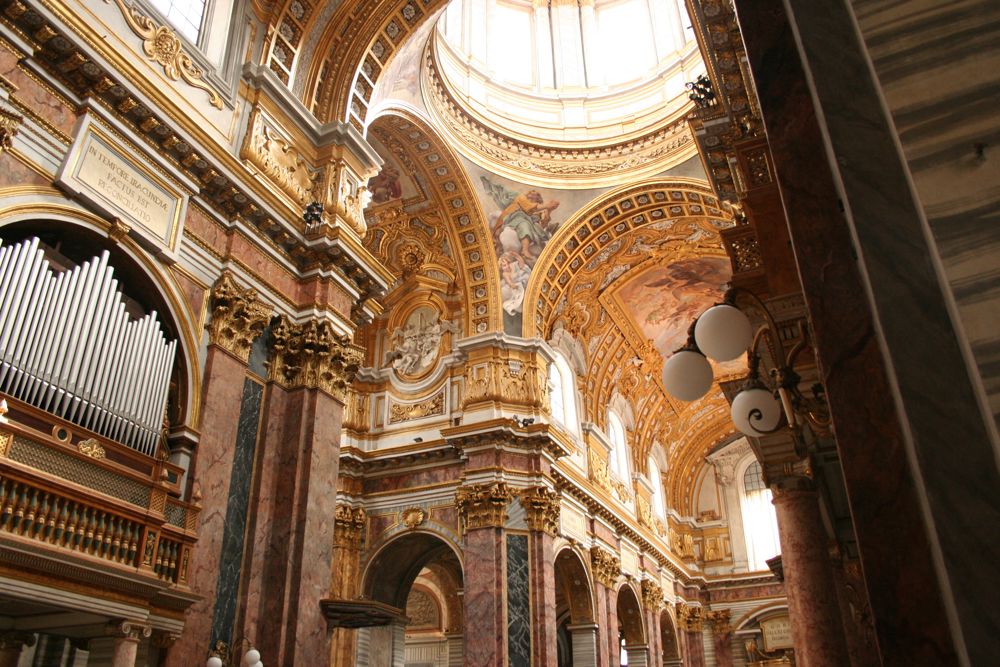 Nave Transept