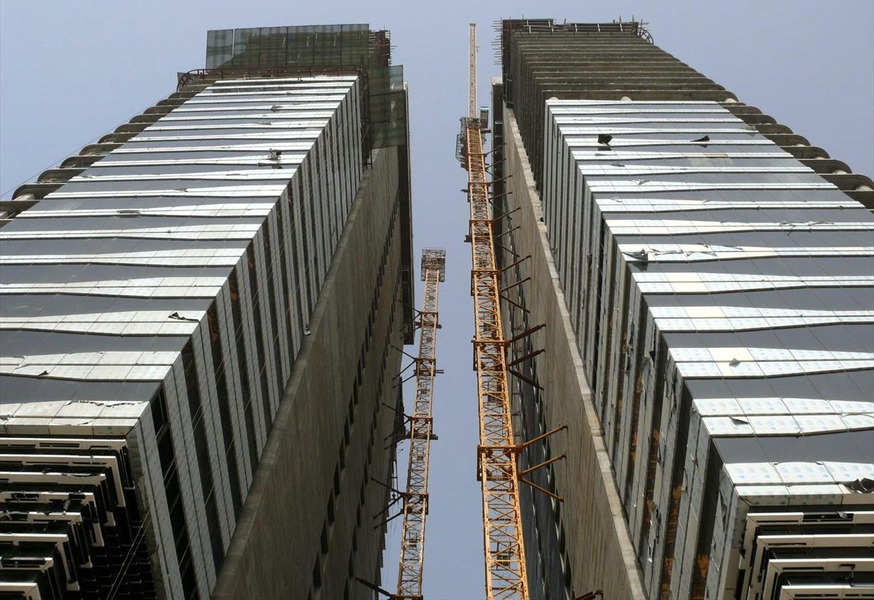 Acico_Twin_Towers_Under_Construction_on_7_March_2008.jpg
