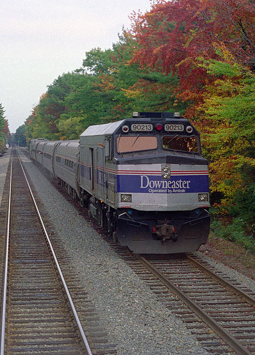 http://upload.wikimedia.org/wikipedia/commons/c/c2/Amtrak_downeaster_ocean_park_2005.jpg