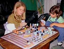 Kinder beim Manhattan-Spiel