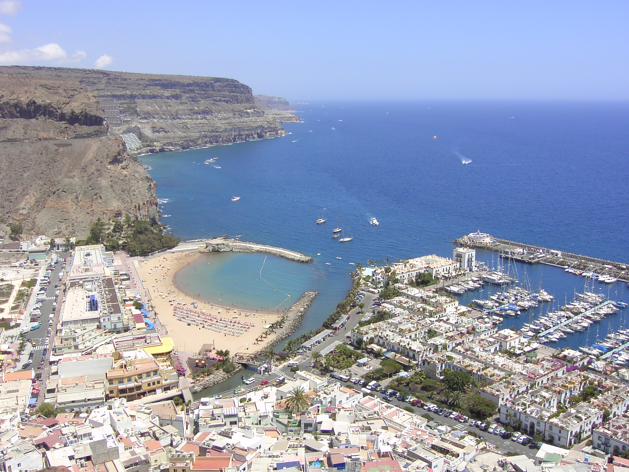 File:Playa puerto mogan gran canaria.jpg