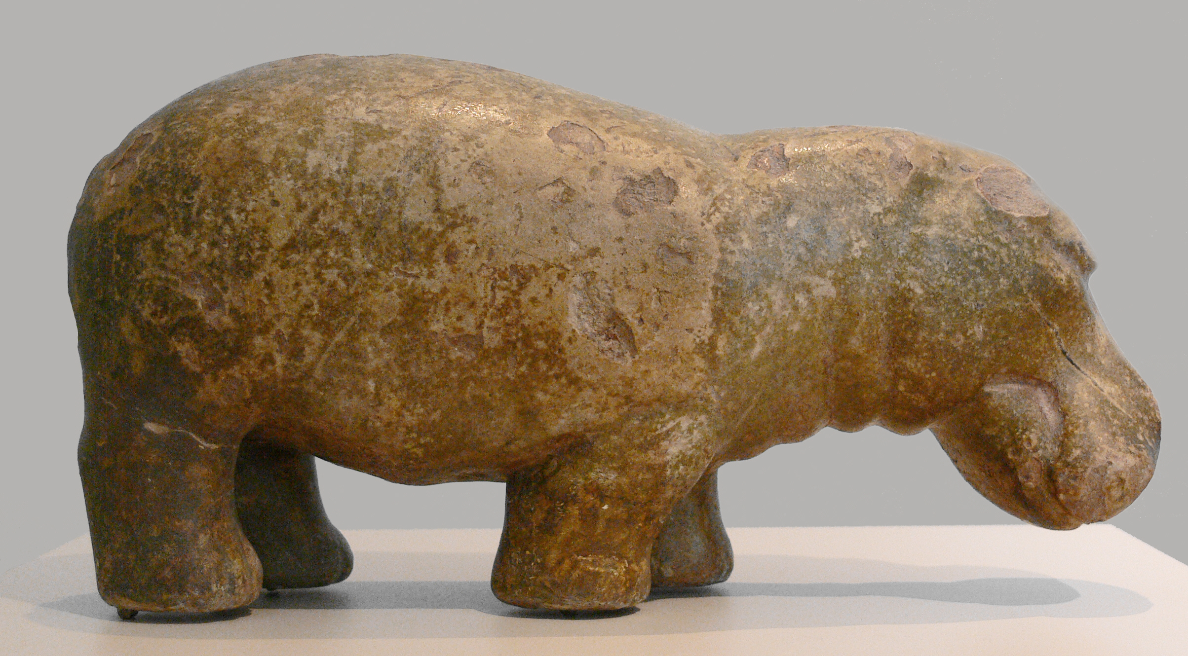 Description Hippopotamus Egypt fayence Berlin.jpg