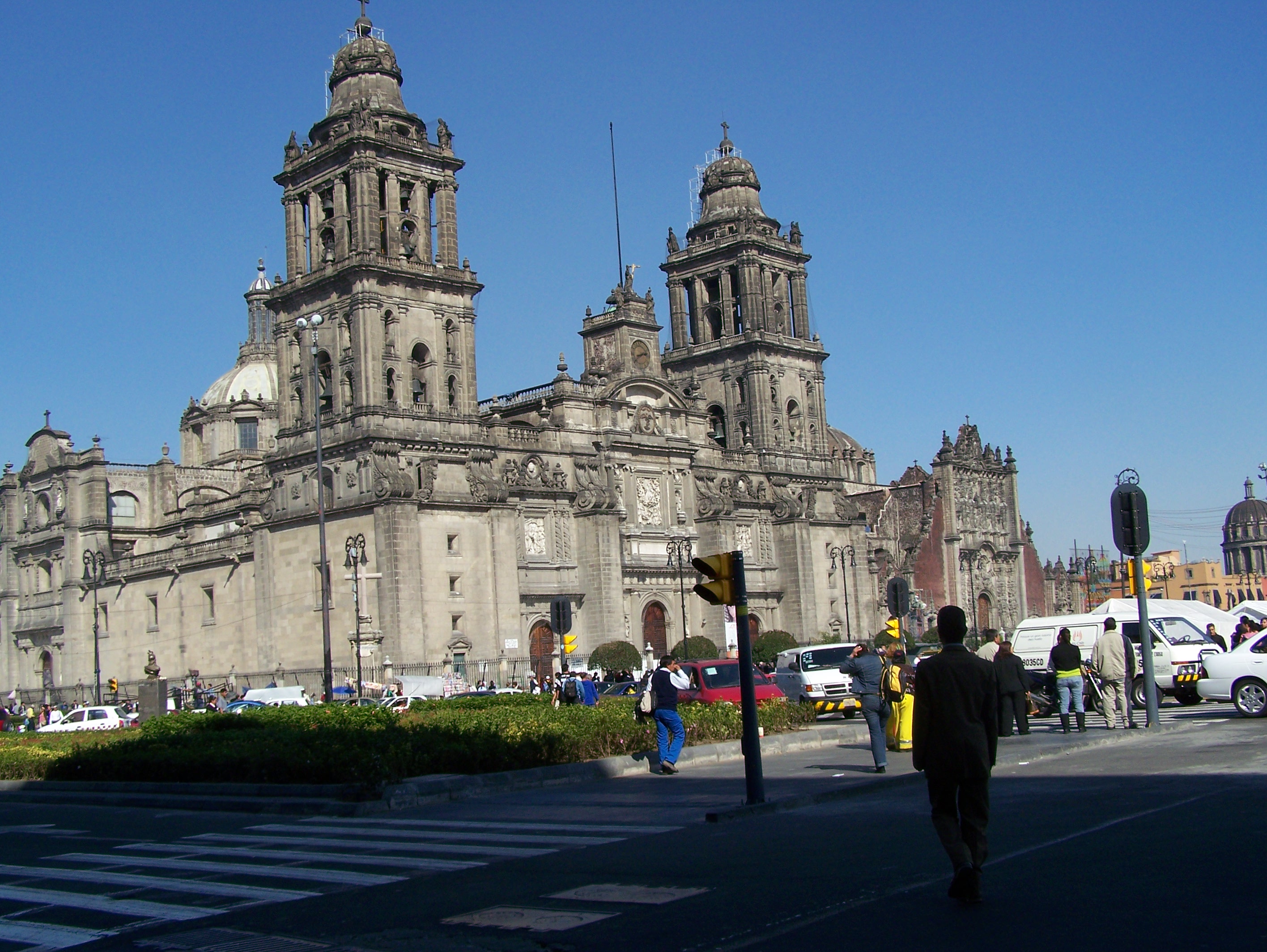 File:Catedral de la ciudad de mexico.JPG - Wikimedia Commons