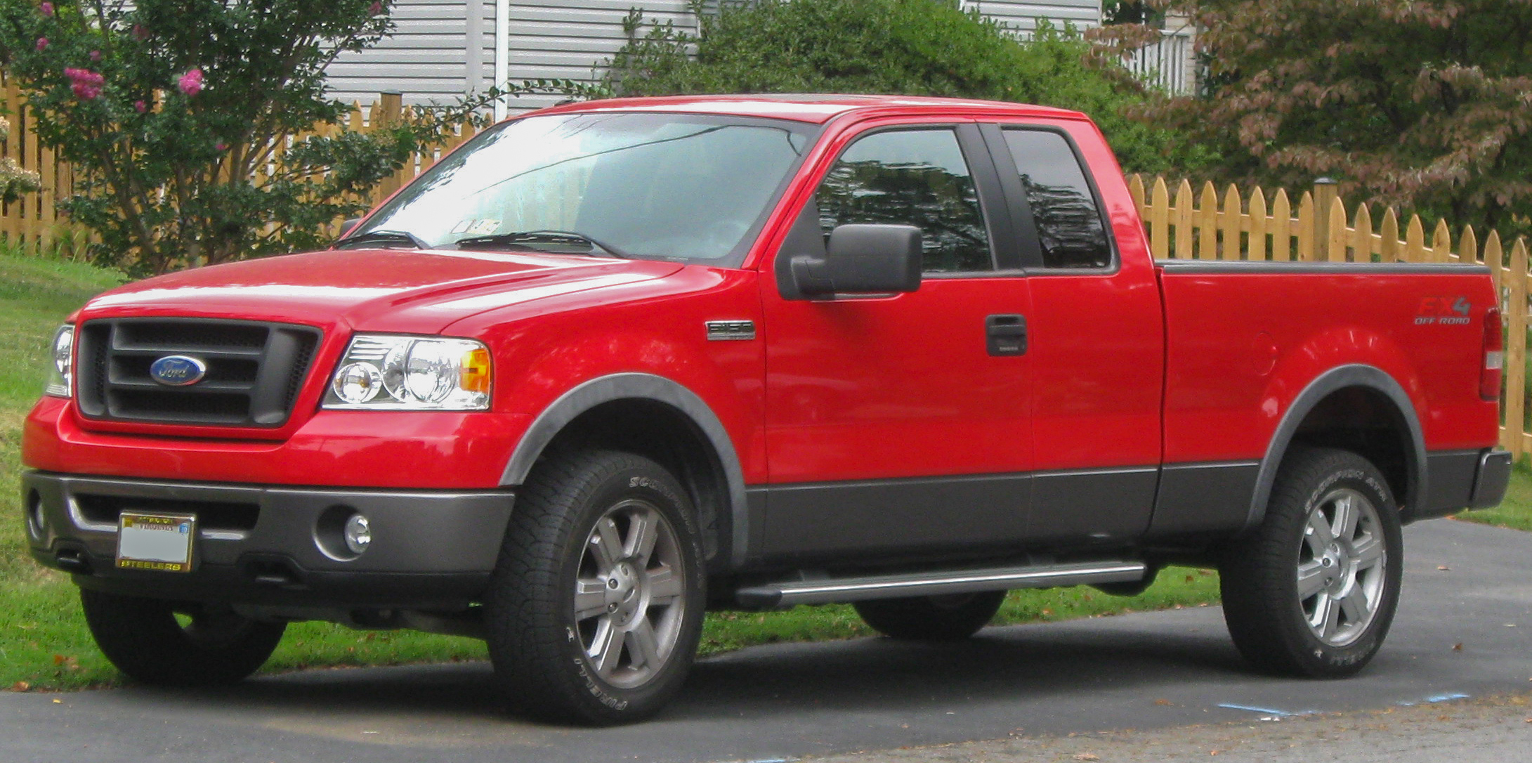 File:Ford F-150 FX4 -- 09-07-2009.jpg - Wikimedia Commons