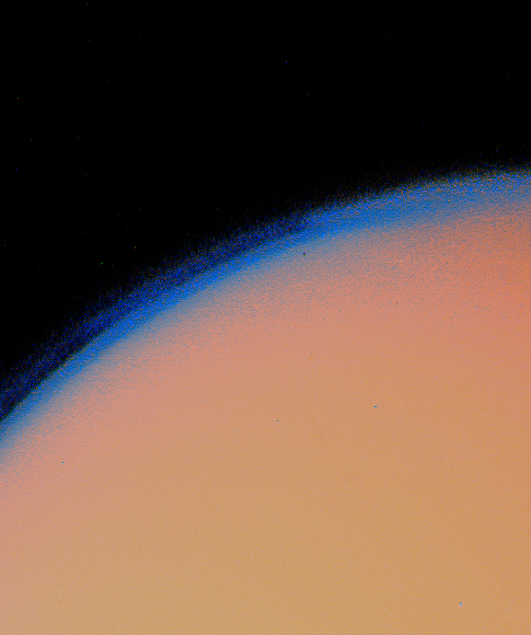शनि के चन्द्रमा टाइटन पर छाया कुहरा