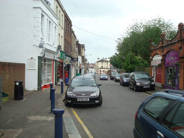 Holmesdale Road