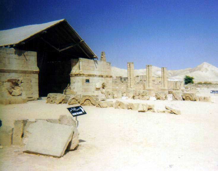 صور من اهم الاثار في فلسطين الحبيبه Hisham's_palace_Jericho