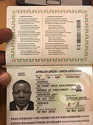 La page d'identité d'un passeport de l'Union africaine.