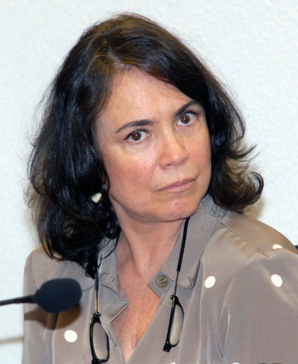 http://upload.wikimedia.org/wikipedia/commons/c/cc/Regina_Duarte.jpg