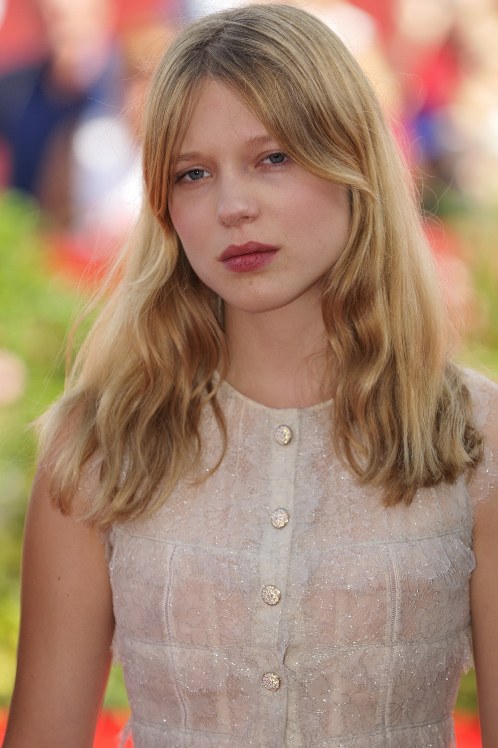 Short hair heaven — Léa Seydoux