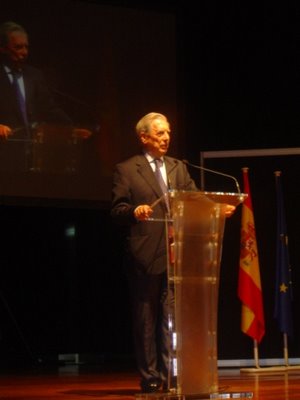 Acto fundacional UPD. Mario Vargas Llosa.
