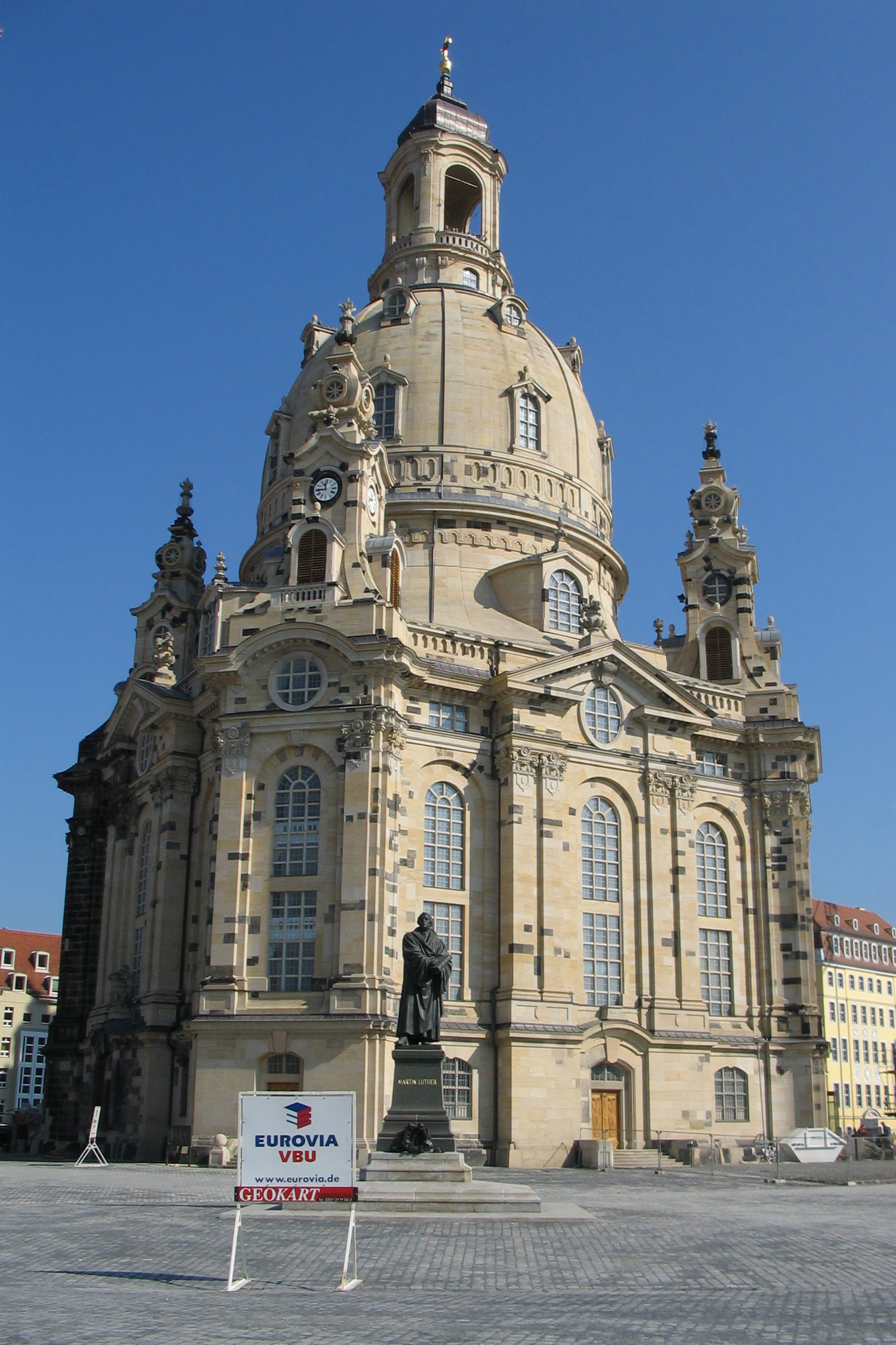 Dresden_Frauenkirche_Saint_Mary_october_2005.jpg