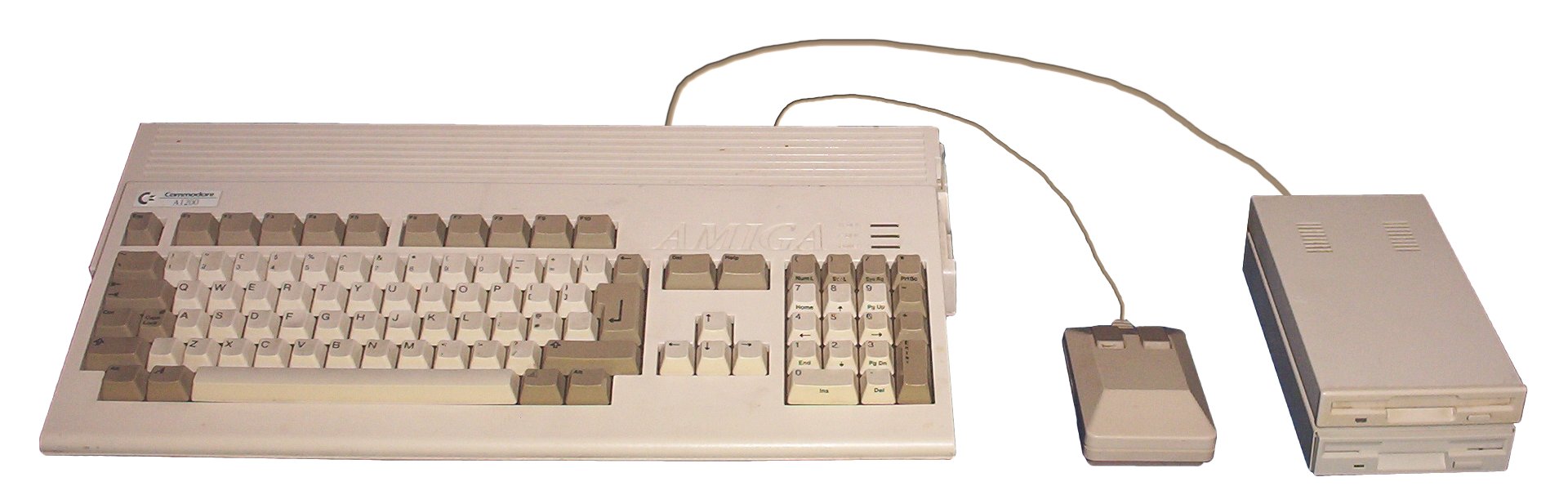 Amiga_1200_with_mouse,_drives.jpg