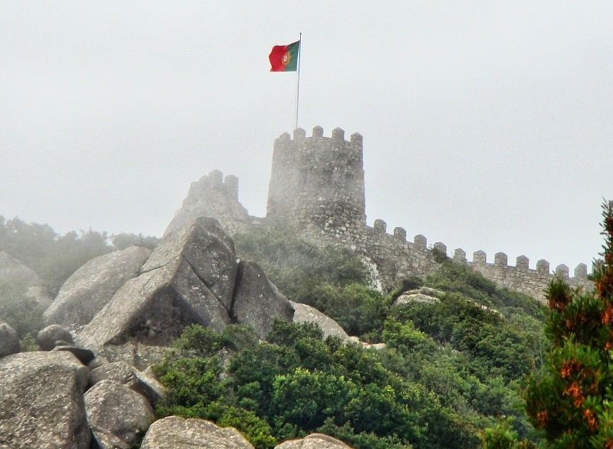 Castelo de Sintra no nevoeiro