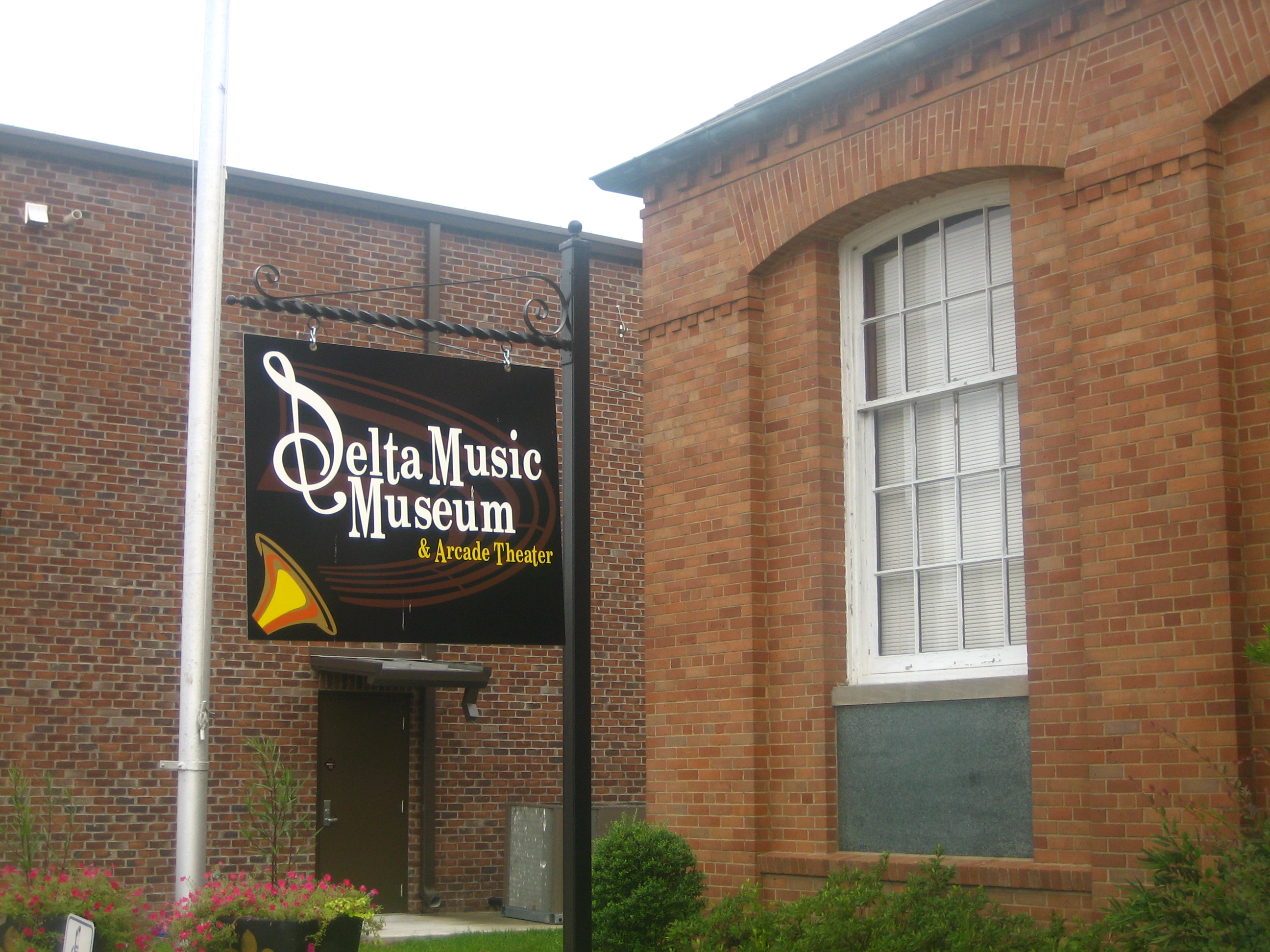 Delta Music