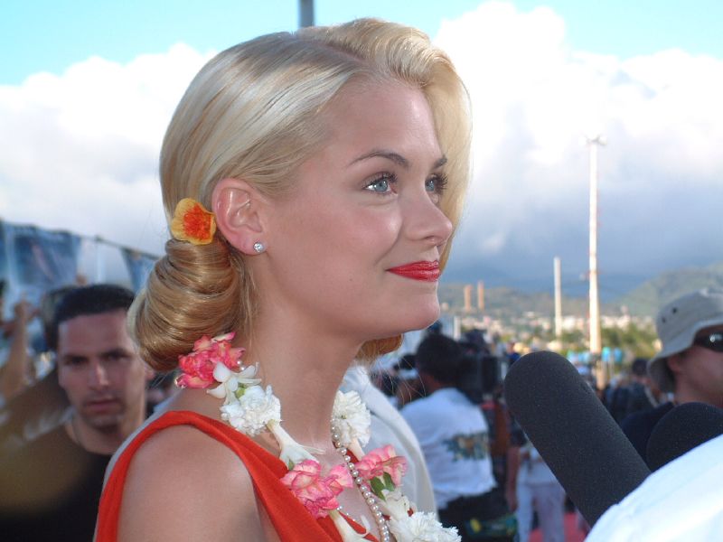 File:Jaime King Pearl Harbor.jpg