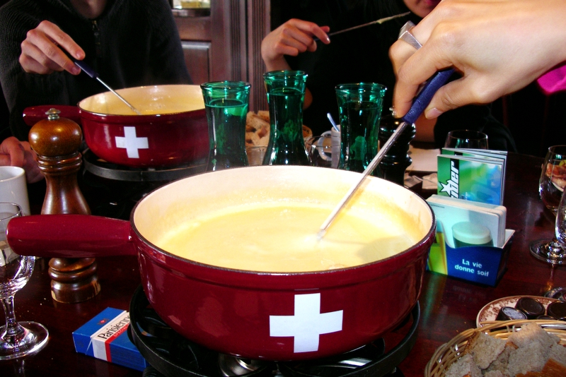 Swiss_fondue.jpg?width=526