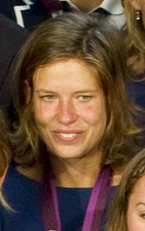 Carline Bouw vuonna 2012.