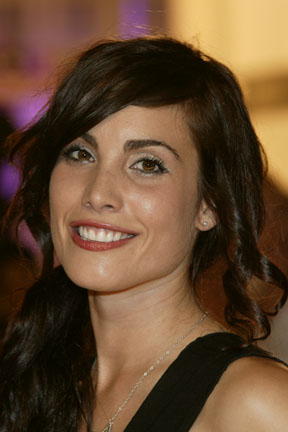 Carly Pope couple