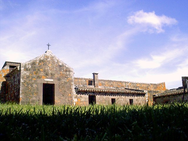 Lêer:Old chapel in Uruguay.jpg