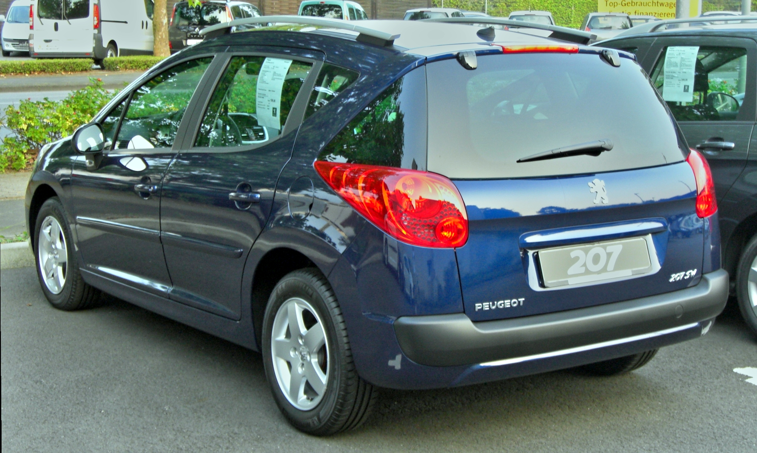 File:Peugeot 207 SW rear.