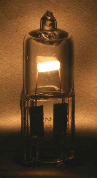 Halogen-bulb-3.jpg