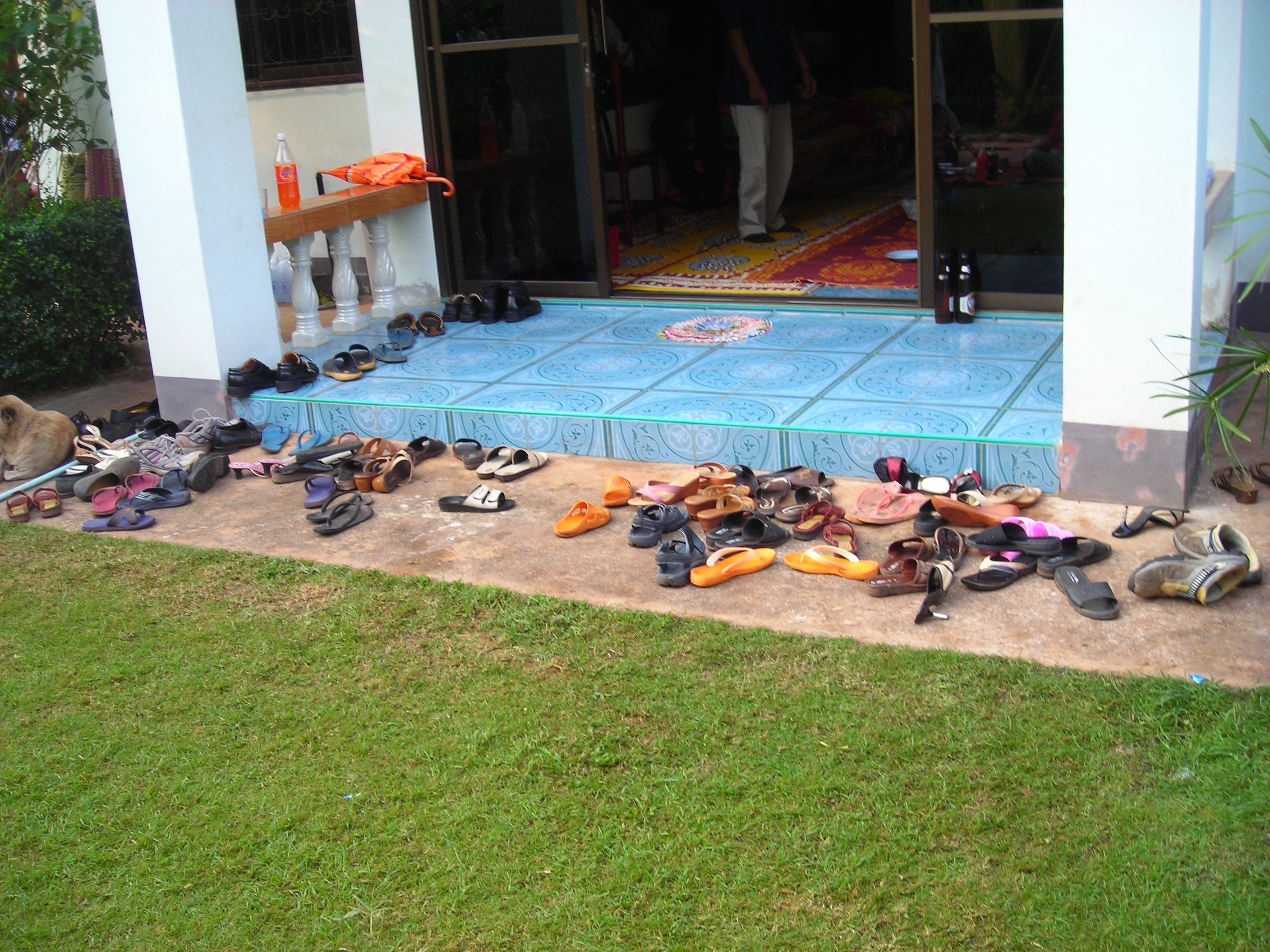 shoes in thailand