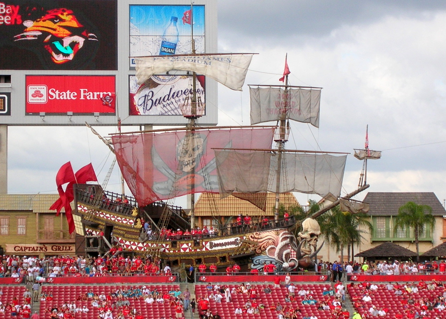 Image of the pirate ship at Raymond James Stadium. 