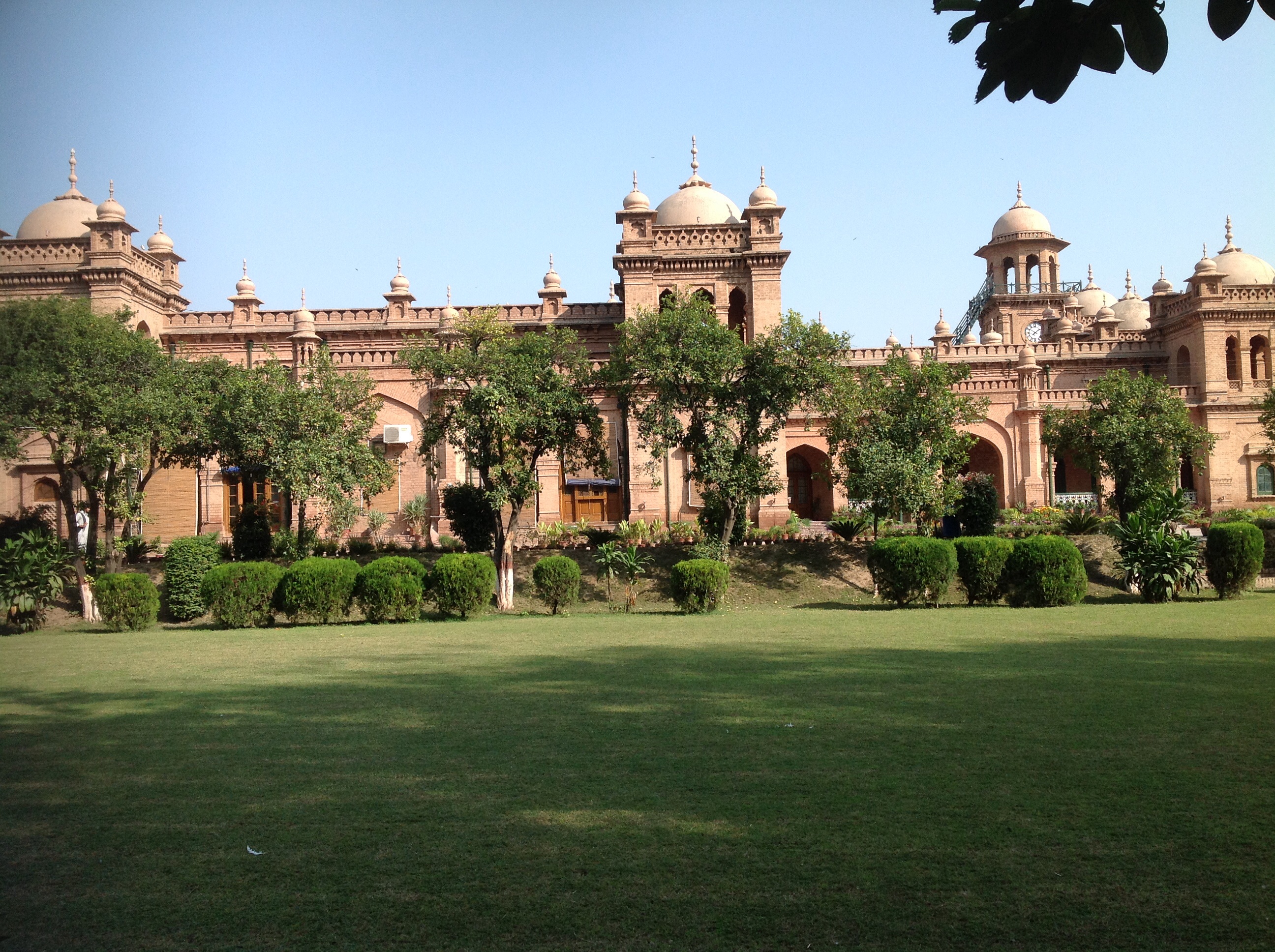 Islamia_College_05