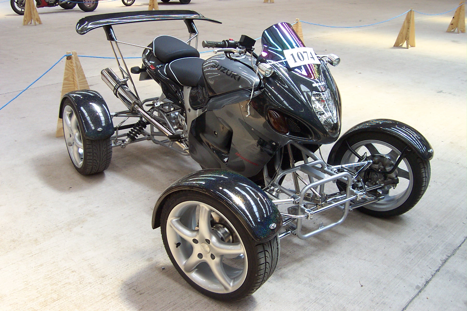 http://upload.wikimedia.org/wikipedia/commons/e/e1/Suzuki_Hayabusa_Quad_Bike.jpg