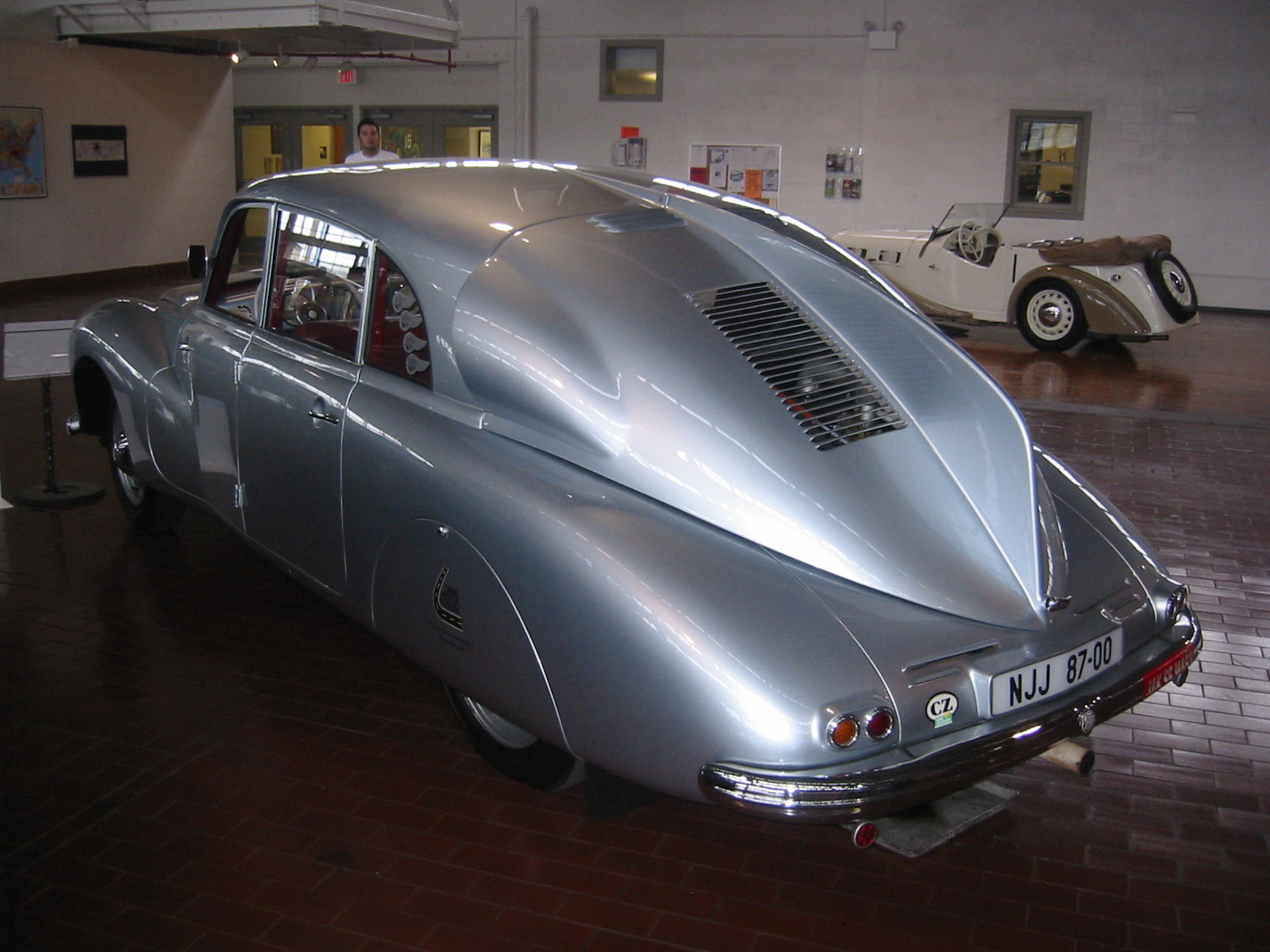 tatra t87