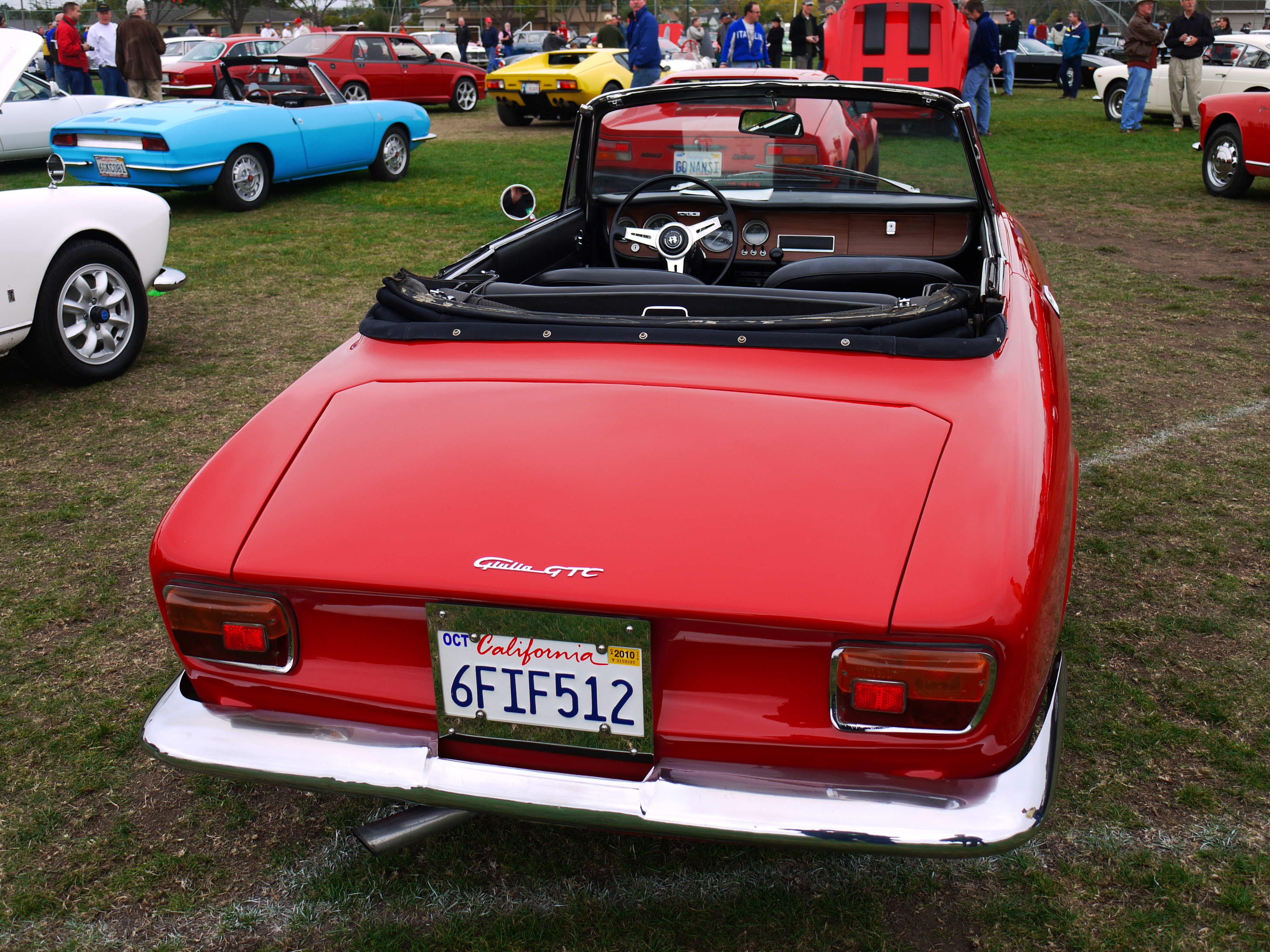 Alfa_Romeo_GTC_rear.jpg